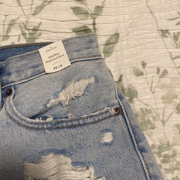 Abercrombie & Fitch | Mid rise boyfriend shorts 25 - Picture 4 of 7